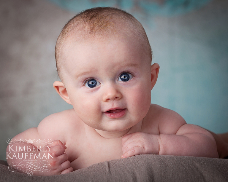 4 months old - bucks county baby photographer