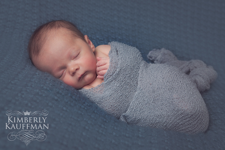 4 week old newborn photographer